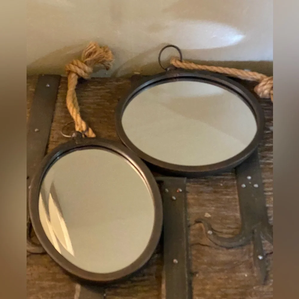WALL HANGING MIRRORS SET